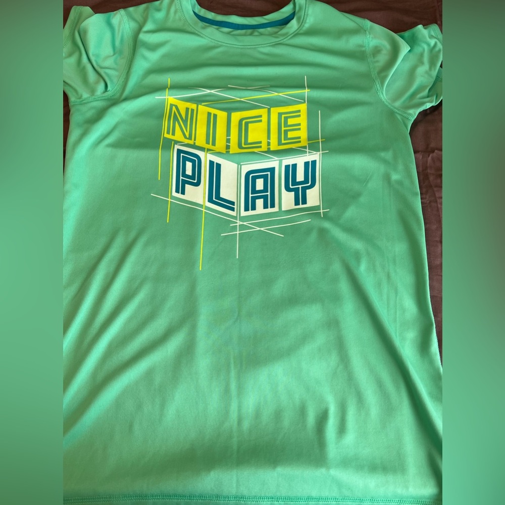 Boys active shirt size :Xl (16)